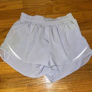 LULULEMON HOTTY HOT 2.5”